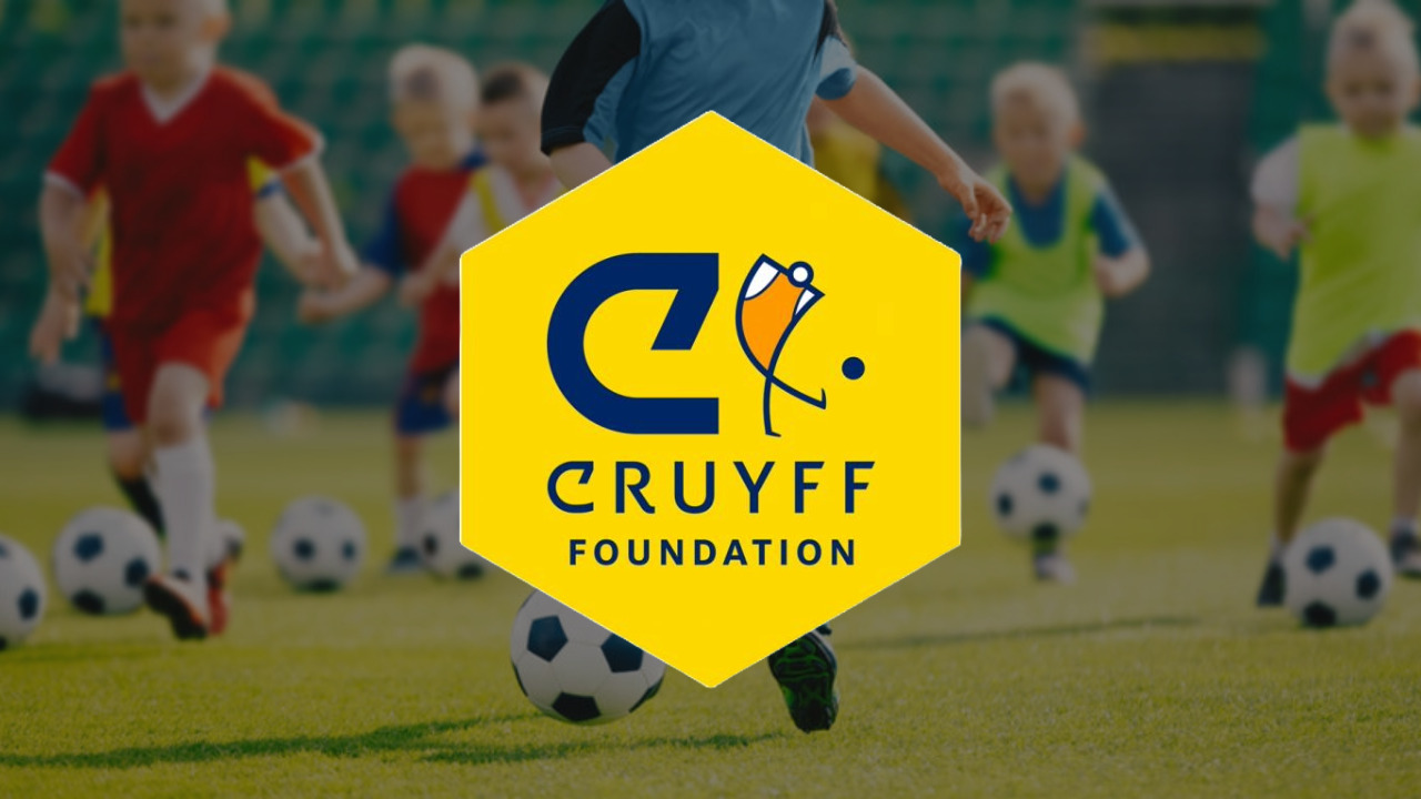 Cruyff Foundation logo supports the 20-20-2 rule